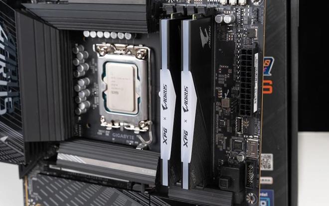 拆+WiFi7+USB4中端板玩出旗舰范儿开元棋牌app技嘉B860M电竞雕:全快(图2) 拆+WiFi7+USB4中端板玩出旗舰范儿开元棋牌app技嘉B860M电竞雕:全快(图2)