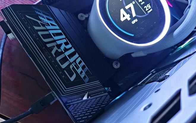 拆+WiFi7+USB4中端板玩出旗舰范儿开元棋牌app技嘉B860M电竞雕:全快(图4) 拆+WiFi7+USB4中端板玩出旗舰范儿开元棋牌app技嘉B860M电竞雕:全快(图4)